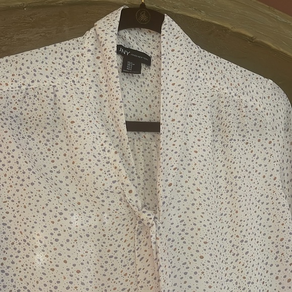 BUNDLE of 2/Blouses - Picture 4 of 11